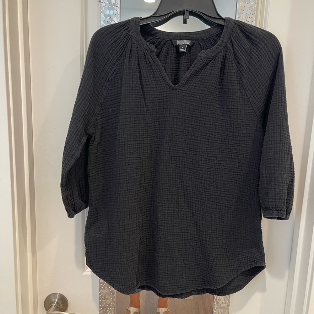 Nicole Miller Black Textured V-Neck Blouse
